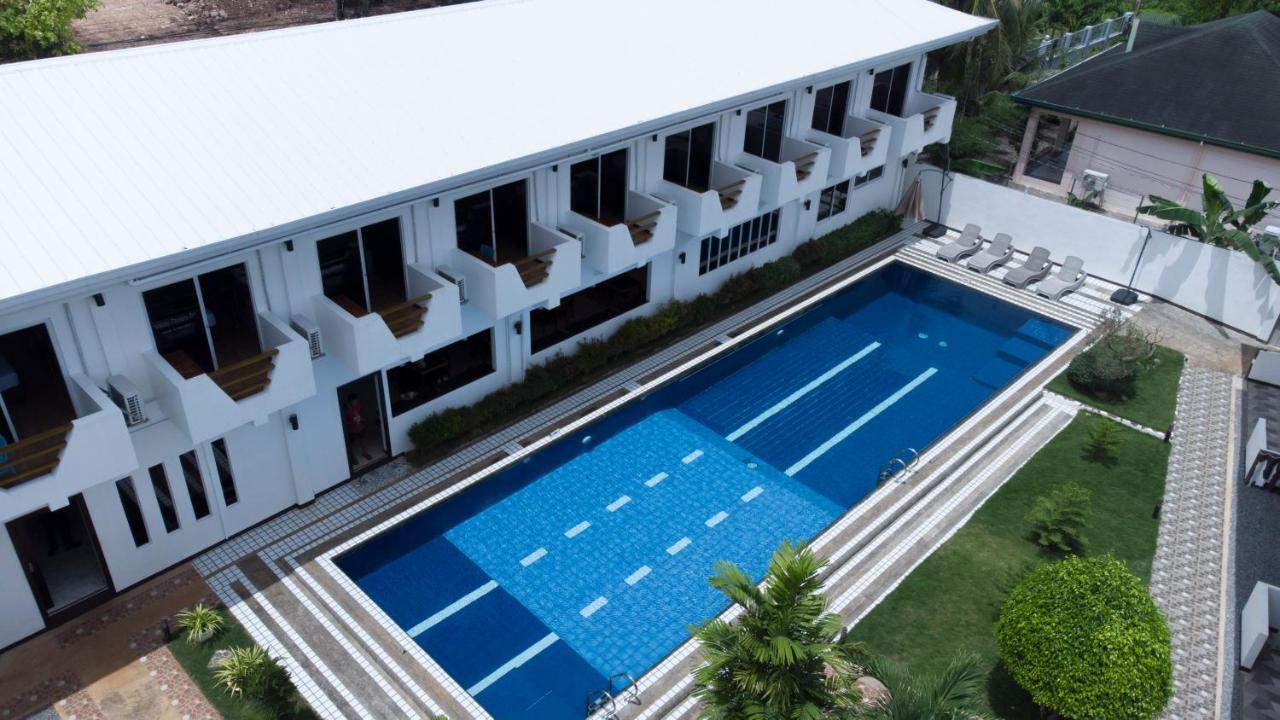 Adela Resort Panglao Exterior foto