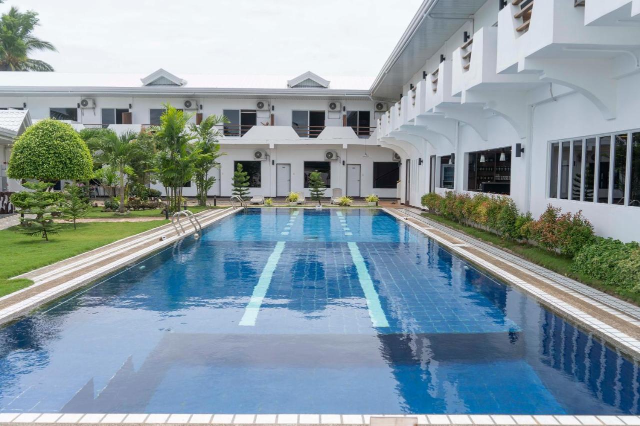 Adela Resort Panglao Exterior foto